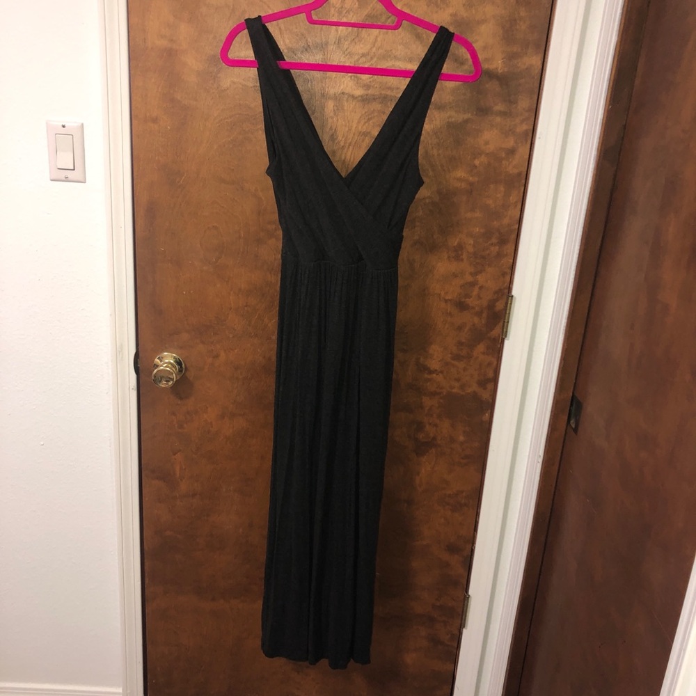 XS Loft gray sleeveless V-neck Maxi dress. Jersey. Comfortable, flowy. Like new!